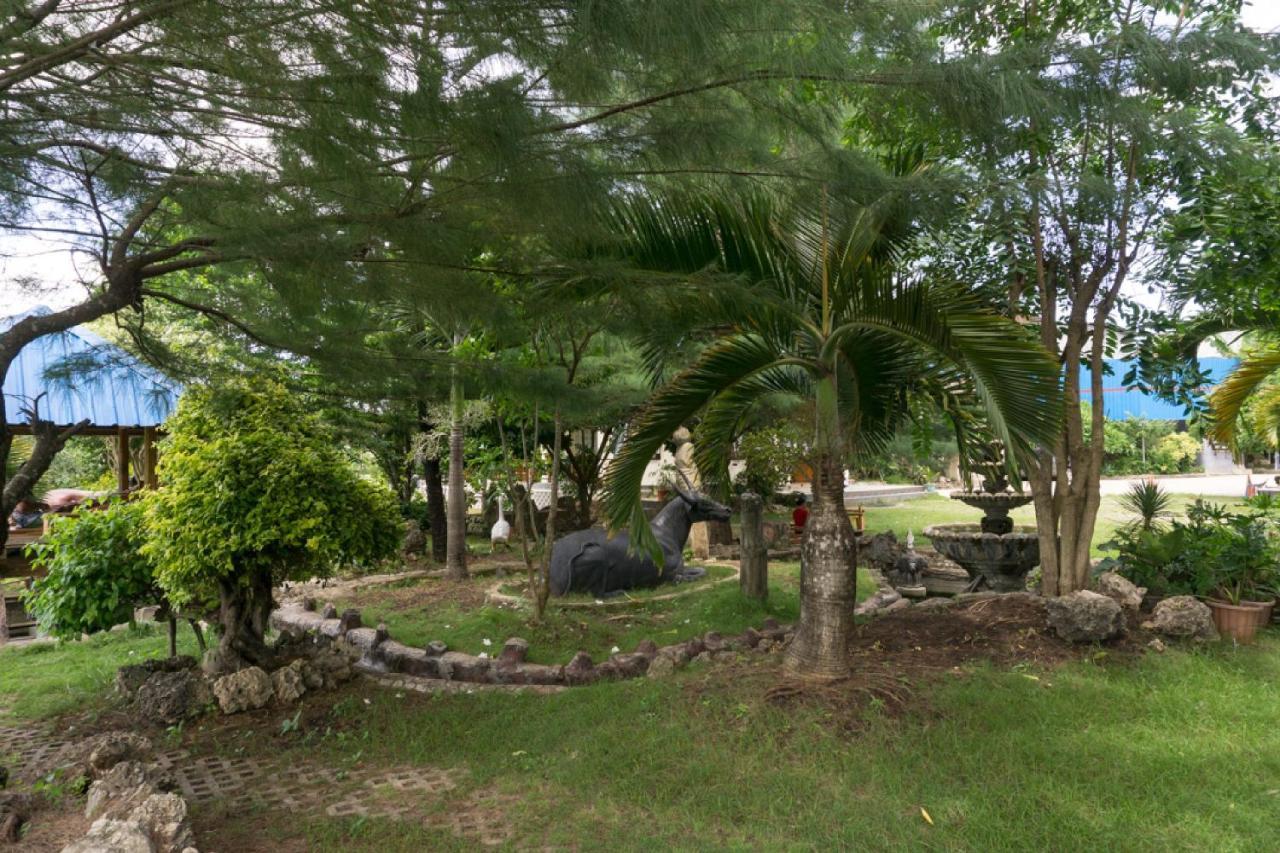 Reddoorz @ Tambolaka Sumba Hotel Lokokaki Exterior photo