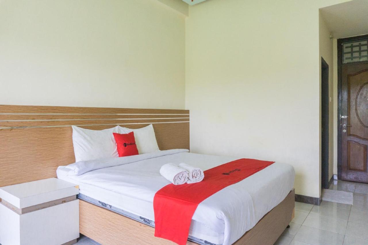Reddoorz @ Tambolaka Sumba Hotel Lokokaki Exterior photo