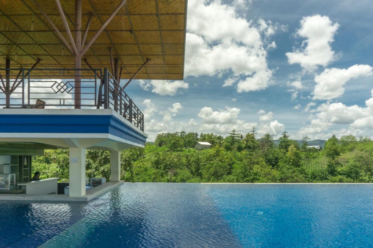 Reddoorz @ Tambolaka Sumba Hotel Lokokaki Exterior photo