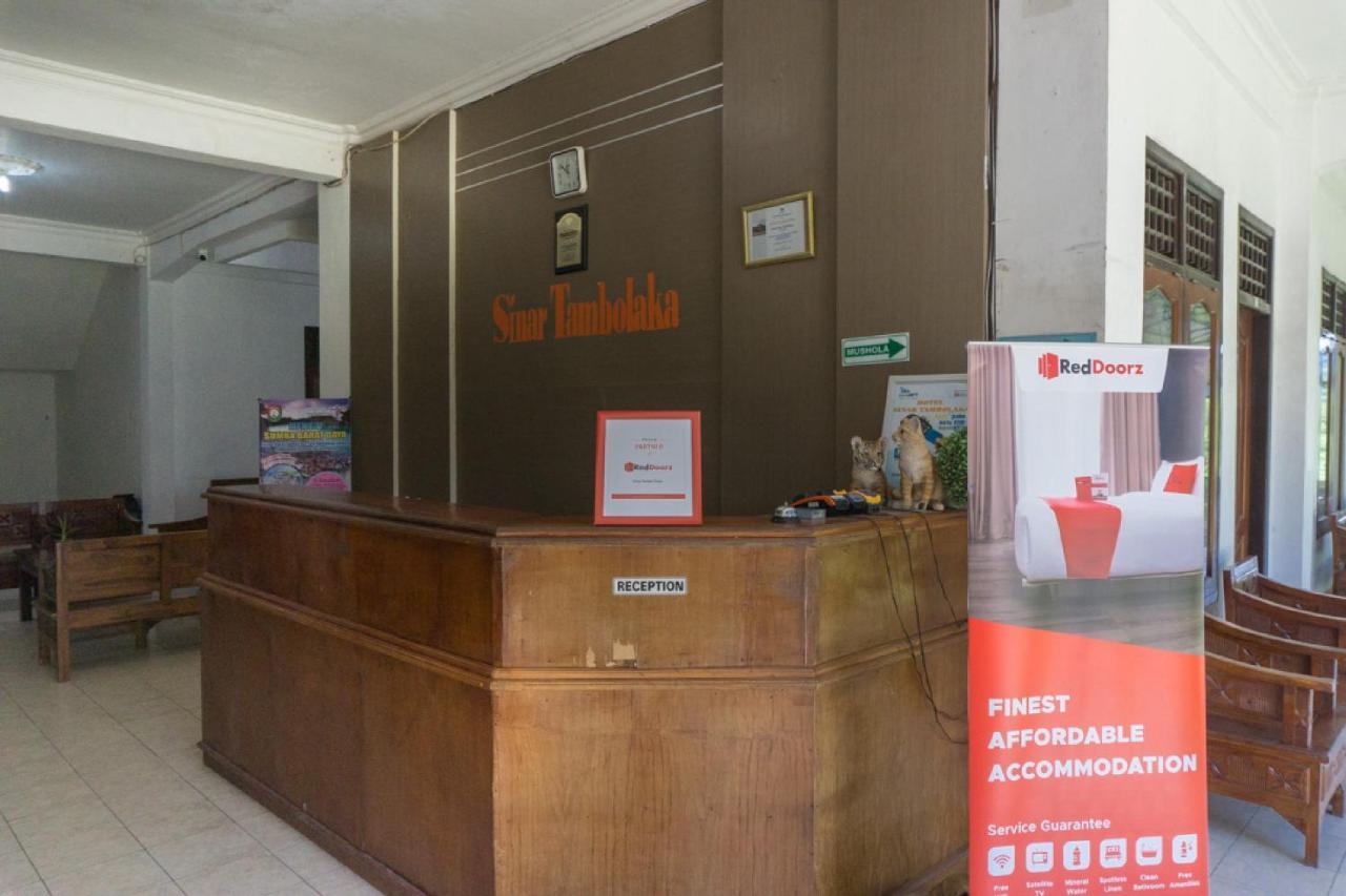 Reddoorz @ Tambolaka Sumba Hotel Lokokaki Exterior photo